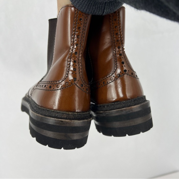lo.white Classic Brown Brogue Chelsea Boots